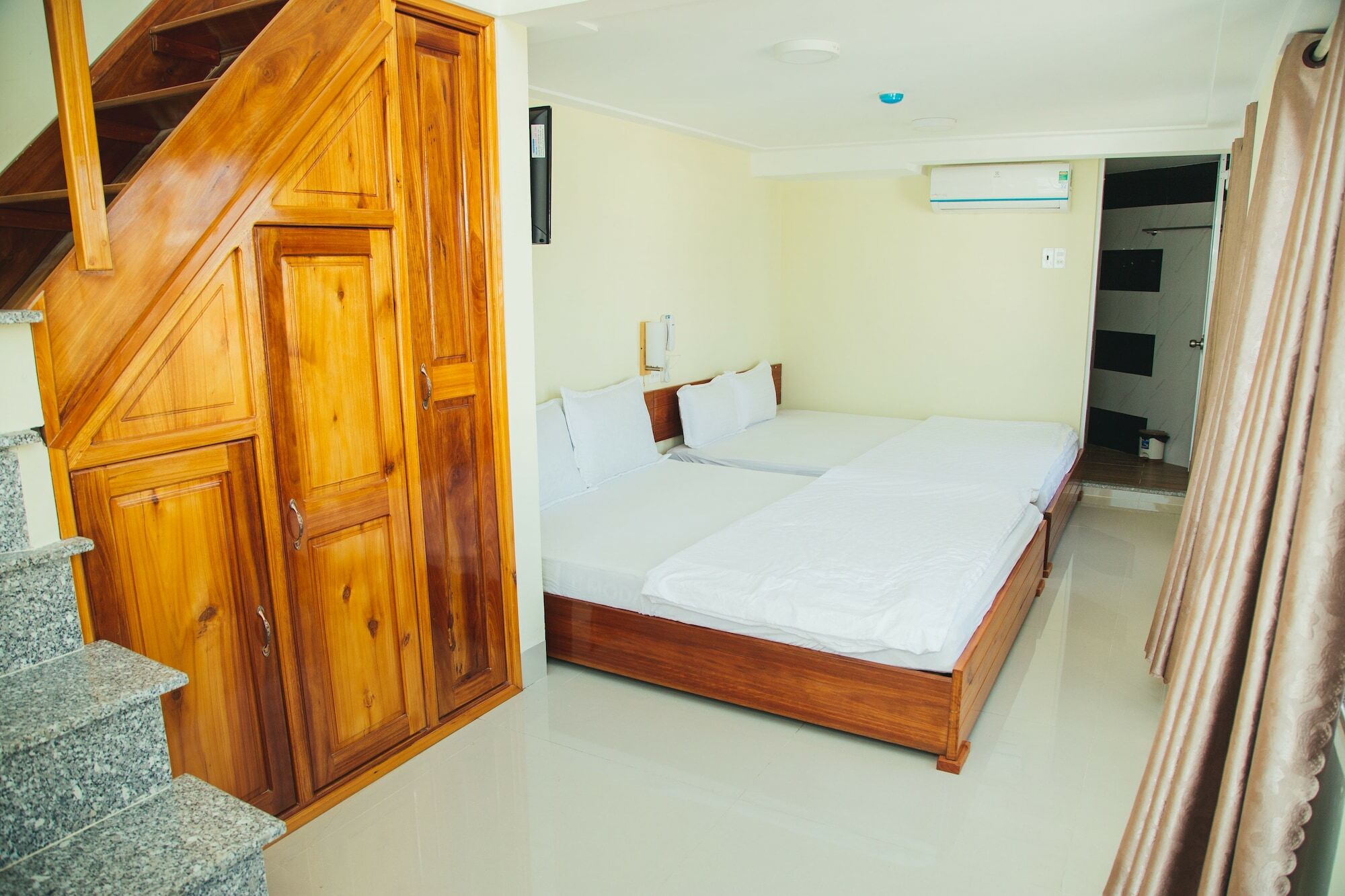 Ngoc Huong Hostel & Apartments Quy Nhơn Exterior foto